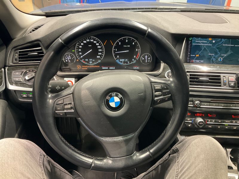 BMW 5er 530d xDrive — zdjęcie 12
