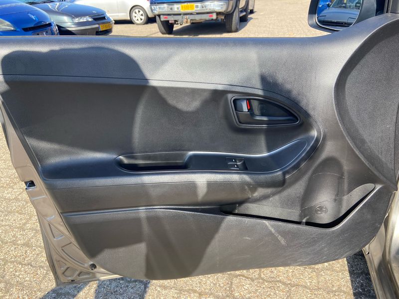 Kia Picanto 1.0 Vision — zdjęcie 23