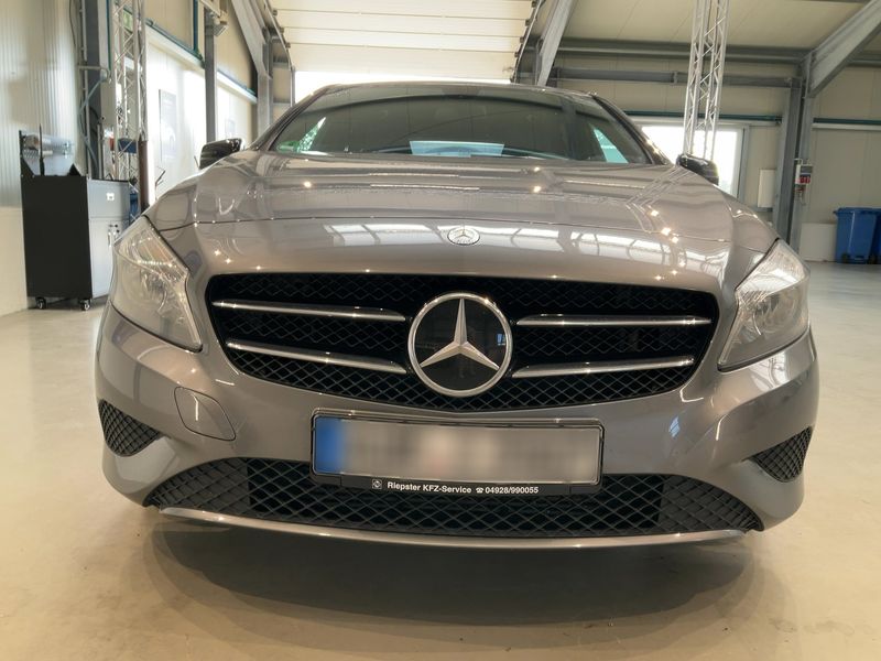 Mercedes-Benz A-Klasse A 180 BlueEfficiency Urban 2012 – снимка 14