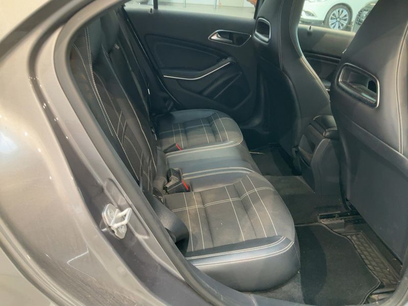 Mercedes-Benz A-Klasse A 180 BlueEfficiency Urban 2012 – снимка 20