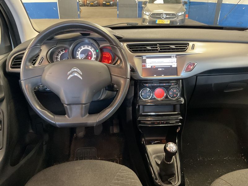 Citroen C3 1.2 e-VTi Selection 2016 – снимка 17