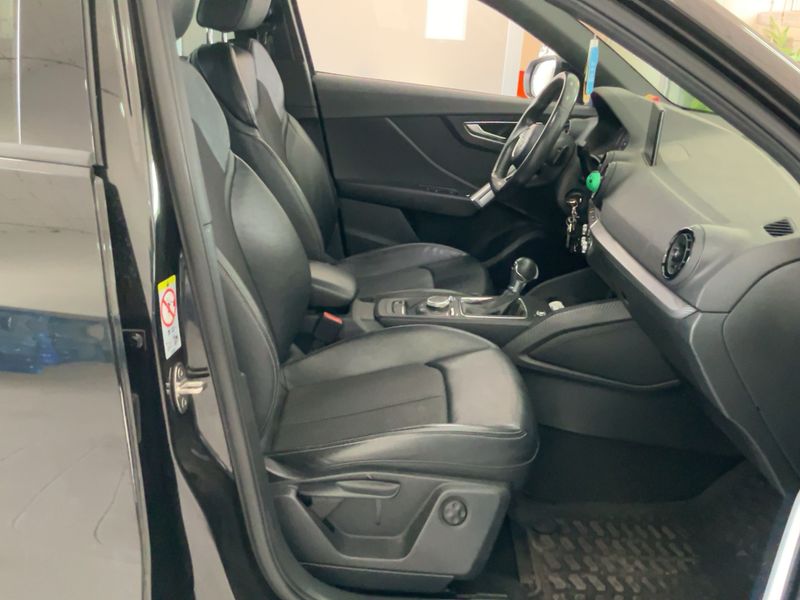 Audi Q2 1.6 TDI S line Edition — zdjęcie 11