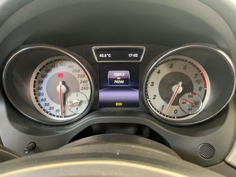 Mercedes-Benz GLA-Klasse GLA 200 Urban — zdjęcie 13