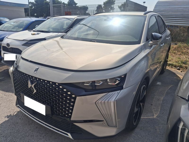 DS Automobiles DS7 1.5 Blue-HDi Performance Line +