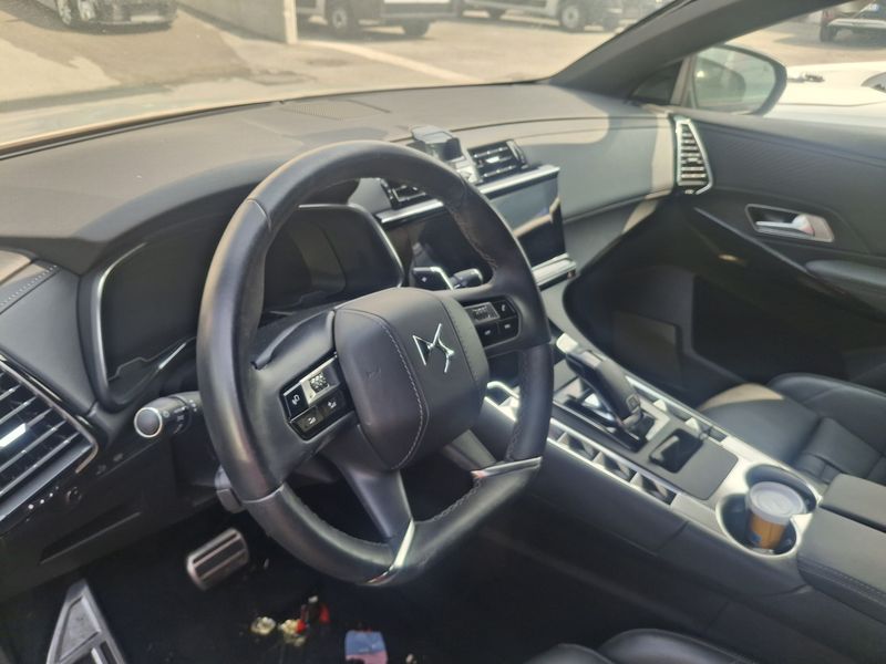 DS Automobiles DS7 1.5 Blue-HDi Performance Line + — zdjęcie 10