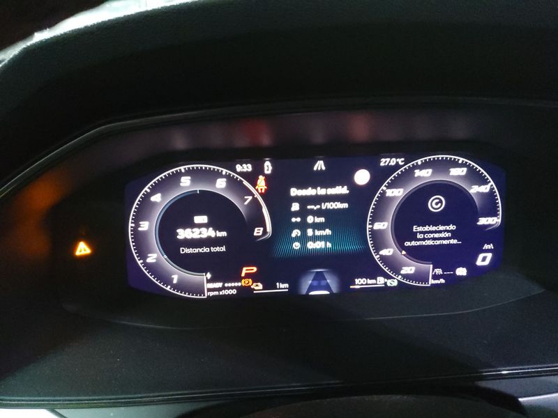 Cupra Leon 1.5 e-HYBRID — zdjęcie 11