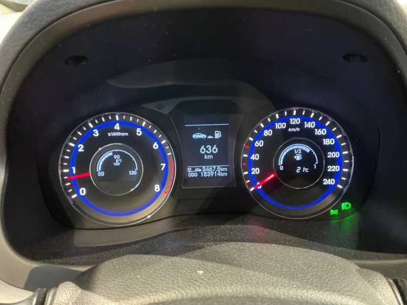 Hyundai i40 1.6 FIFA World Cup Edition — zdjęcie 13