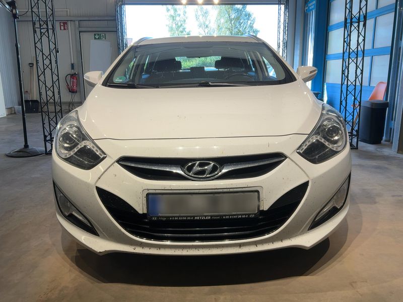 Hyundai i40 1.6 FIFA World Cup Edition — zdjęcie 9