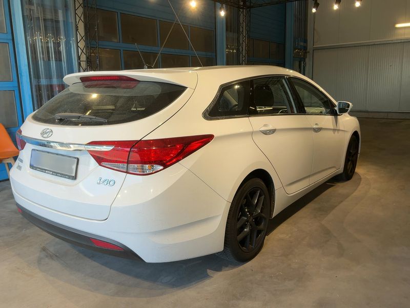 Hyundai i40 1.6 FIFA World Cup Edition — zdjęcie 6
