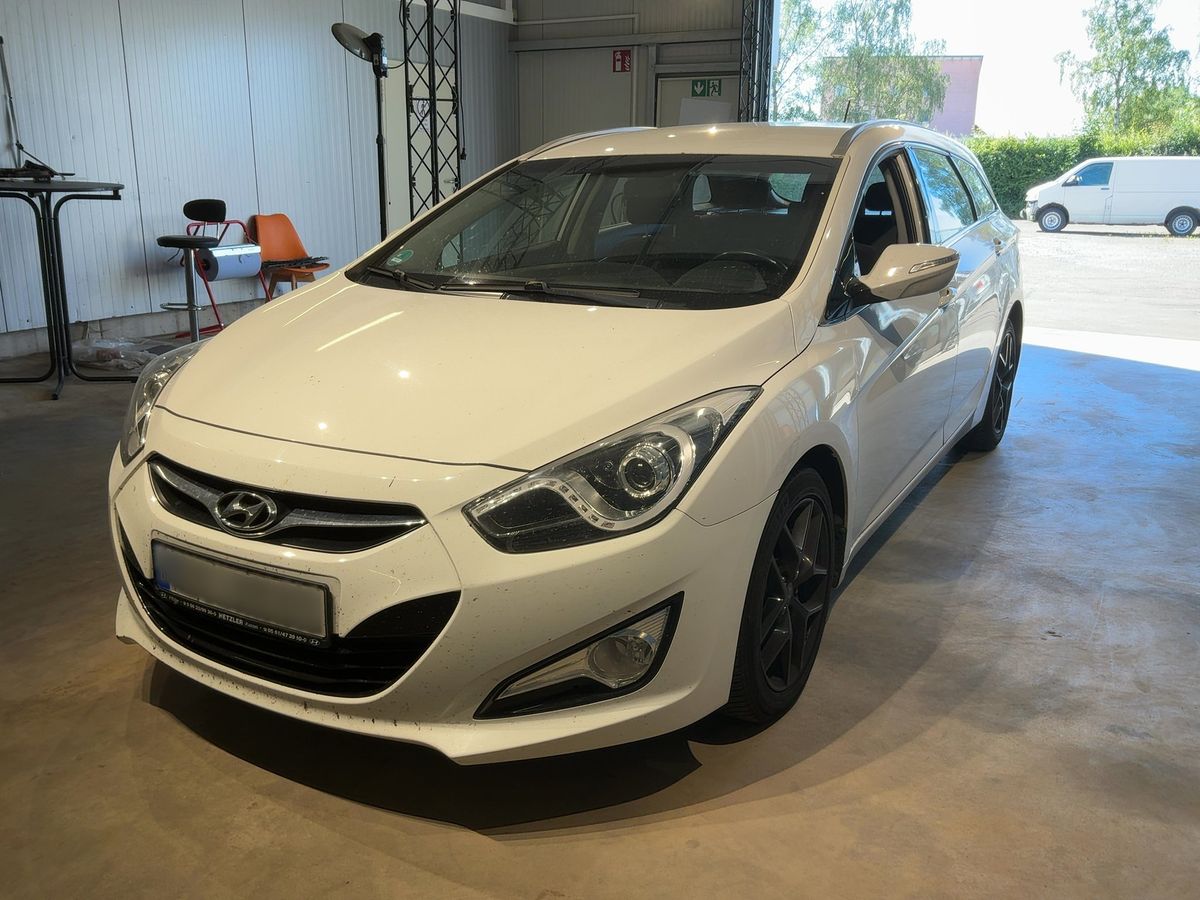 Hyundai i40 2015 — photo 1