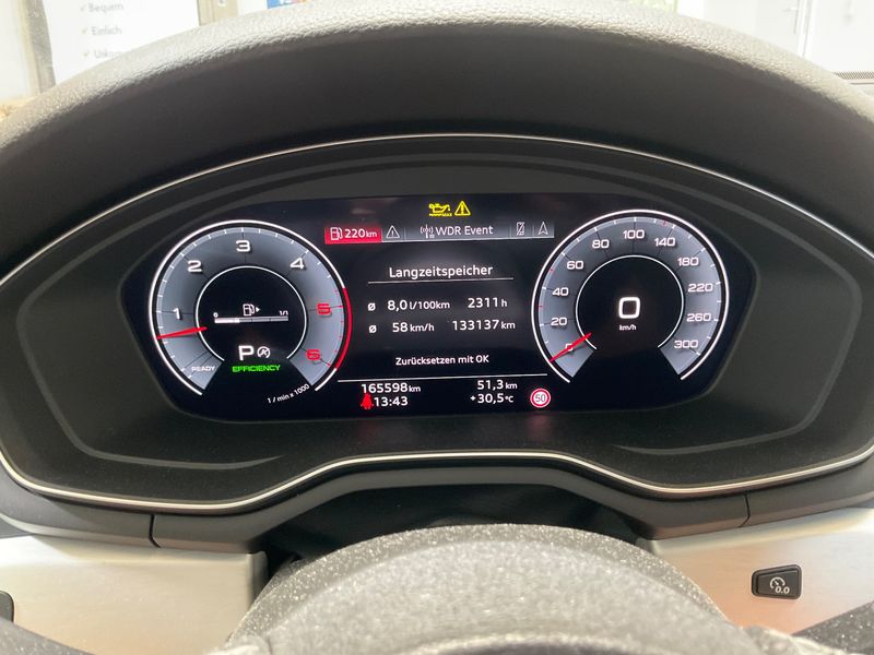 Audi A4 50 TDI Mild-Hybrid quattro S line — zdjęcie 13