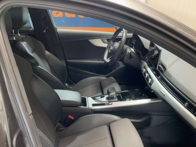 Audi A4 50 TDI Mild-Hybrid quattro S line — zdjęcie 11