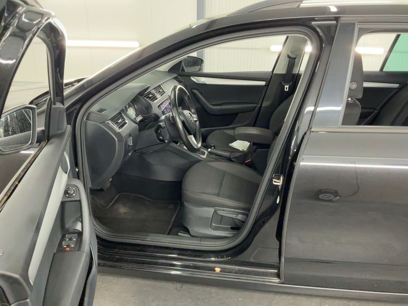 Skoda Octavia 2.0 TDI Ambition 2019 – снимка 17