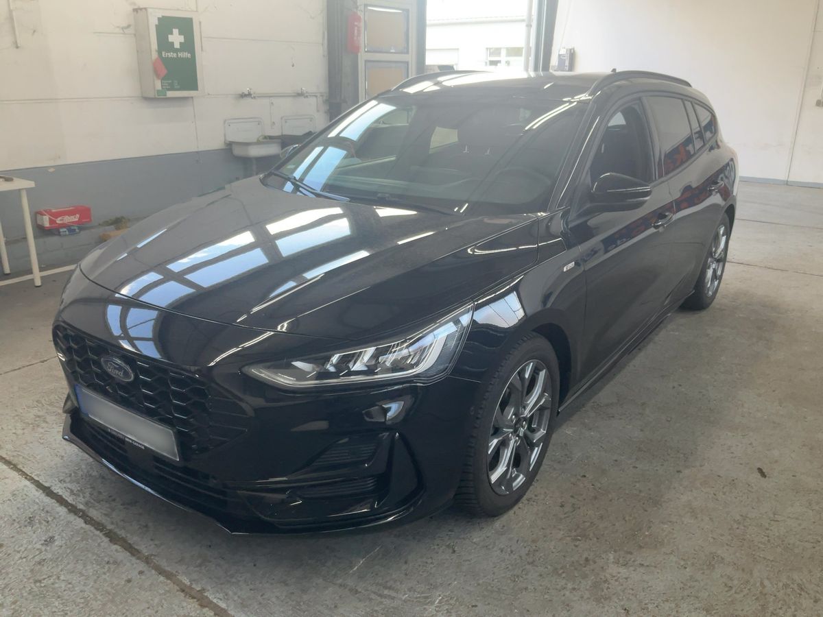Ford Focus 2024 — photo 1