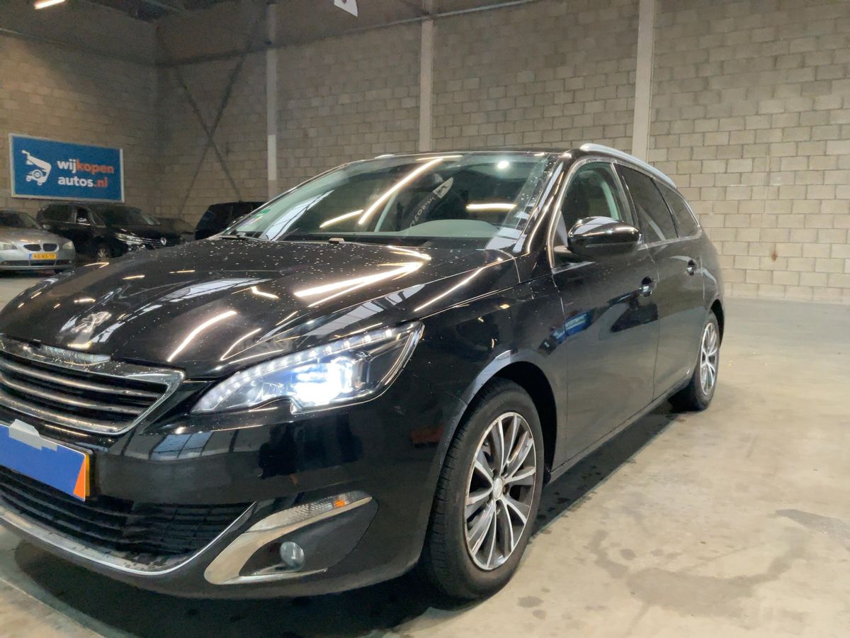 Peugeot 308 1.2 PureTech Allure Business