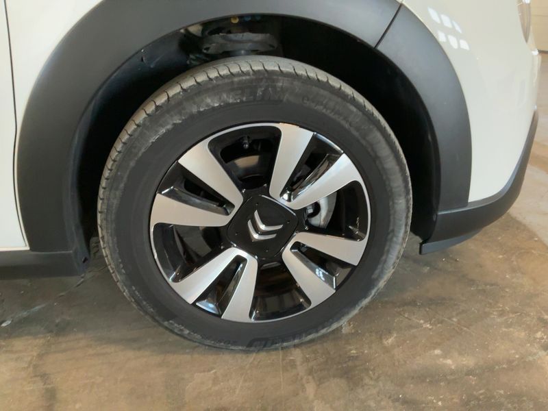 Citroen C3 1.2 PureTech Shine 2023 – снимка 11