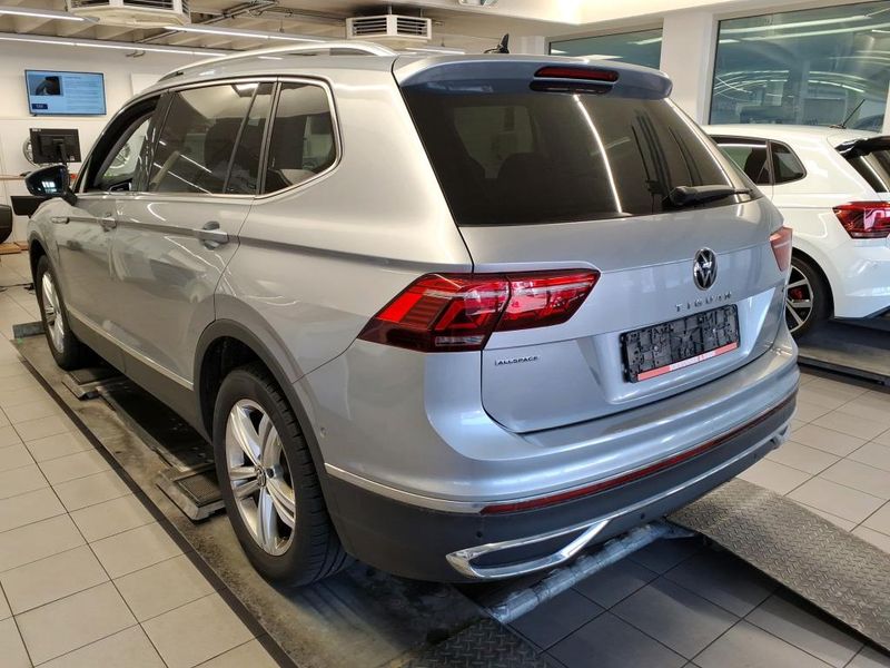 Volkswagen Tiguan Allspace 2.0 TDI Elegance 4Motion — zdjęcie 14