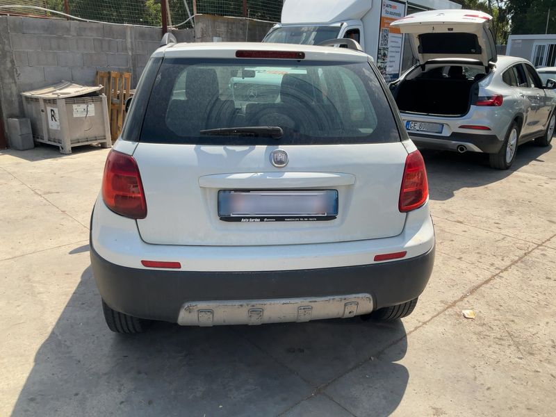Fiat Sedici 2.0 JTDM Multijet Dynamic 4x4 — zdjęcie 5