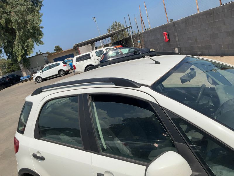 Fiat Sedici 2.0 JTDM Multijet Dynamic 4x4 2010 – снимка 13