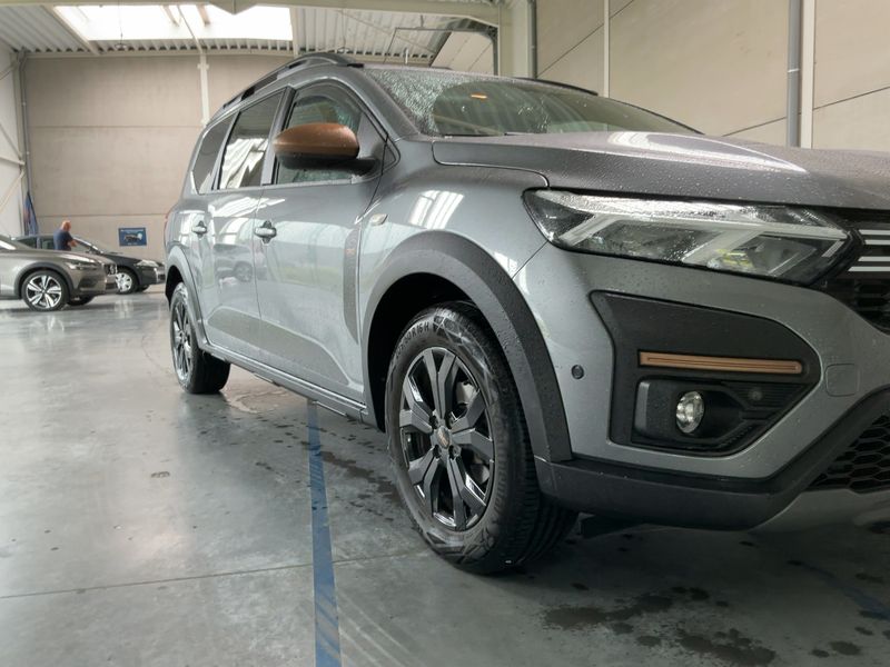 Dacia Jogger 1.0 TCe LPG Extreme — zdjęcie 8