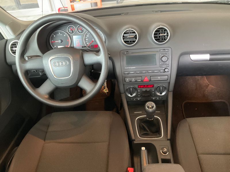 Audi A3 Sportback 1.9 TDI Attraction — zdjęcie 12