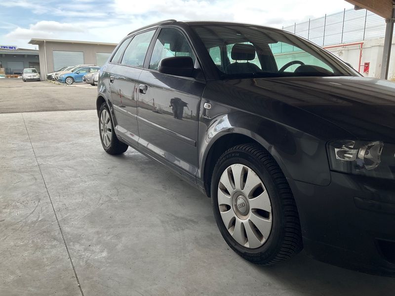 Audi A3 Sportback 1.9 TDI Attraction — zdjęcie 8