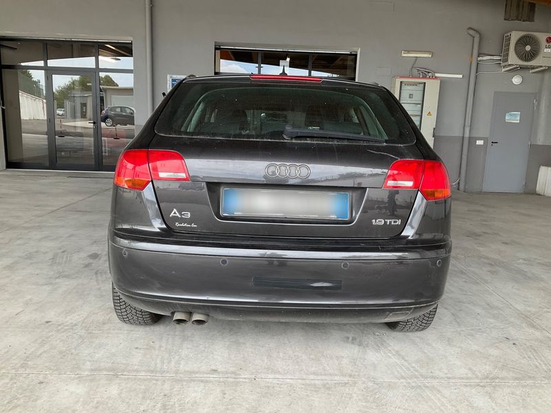 Audi A3 Sportback 1.9 TDI Attraction — zdjęcie 5
