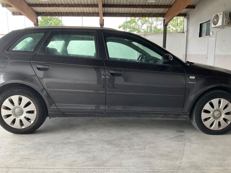 Audi A3 Sportback 1.9 TDI Attraction — zdjęcie 7