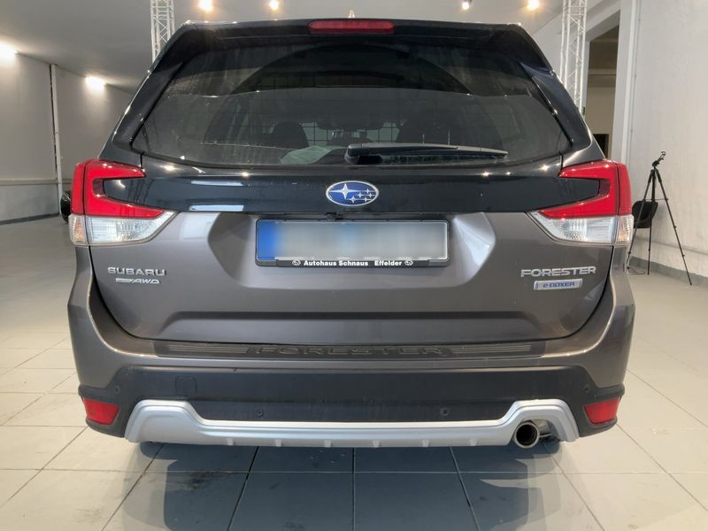 Subaru Forester 2.0 Mild-Hybrid Platinum — zdjęcie 5