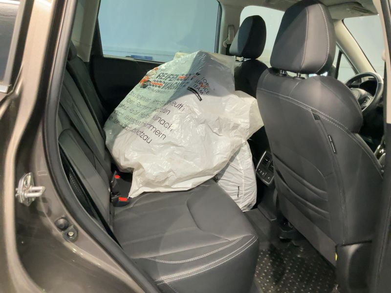 Subaru Forester 2.0 Mild-Hybrid Platinum — zdjęcie 14