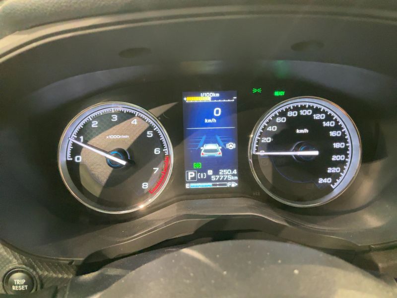 Subaru Forester 2.0 Mild-Hybrid Platinum — zdjęcie 13
