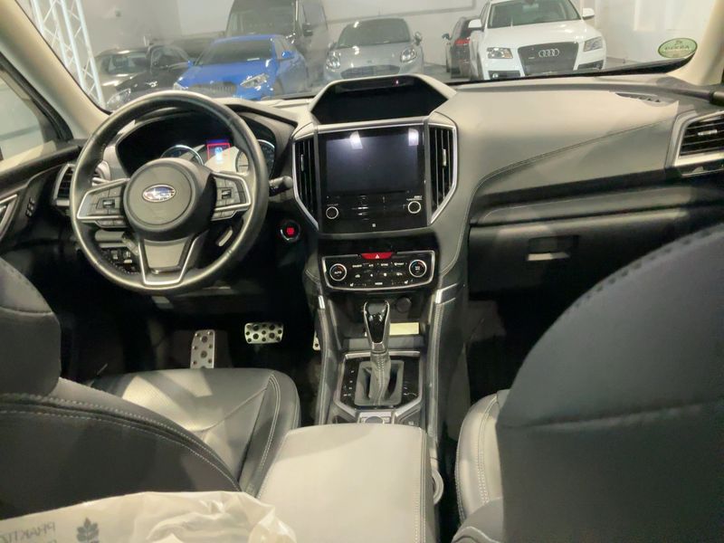 Subaru Forester 2.0 Mild-Hybrid Platinum — zdjęcie 12