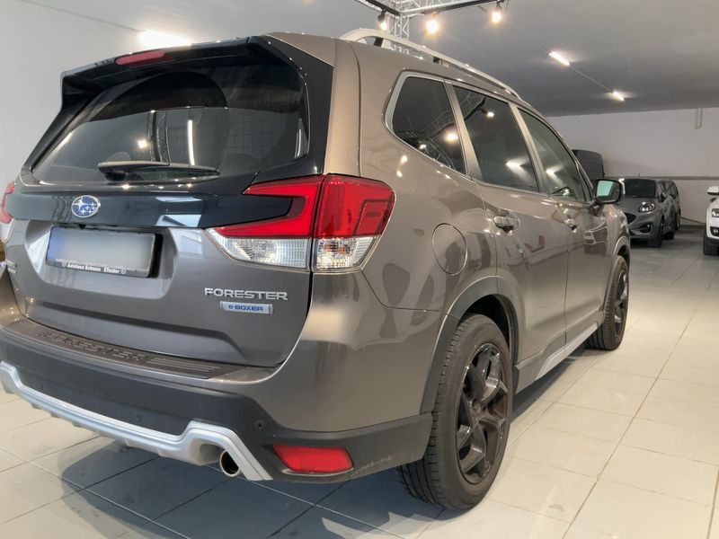 Subaru Forester 2.0 Mild-Hybrid Platinum — zdjęcie 6