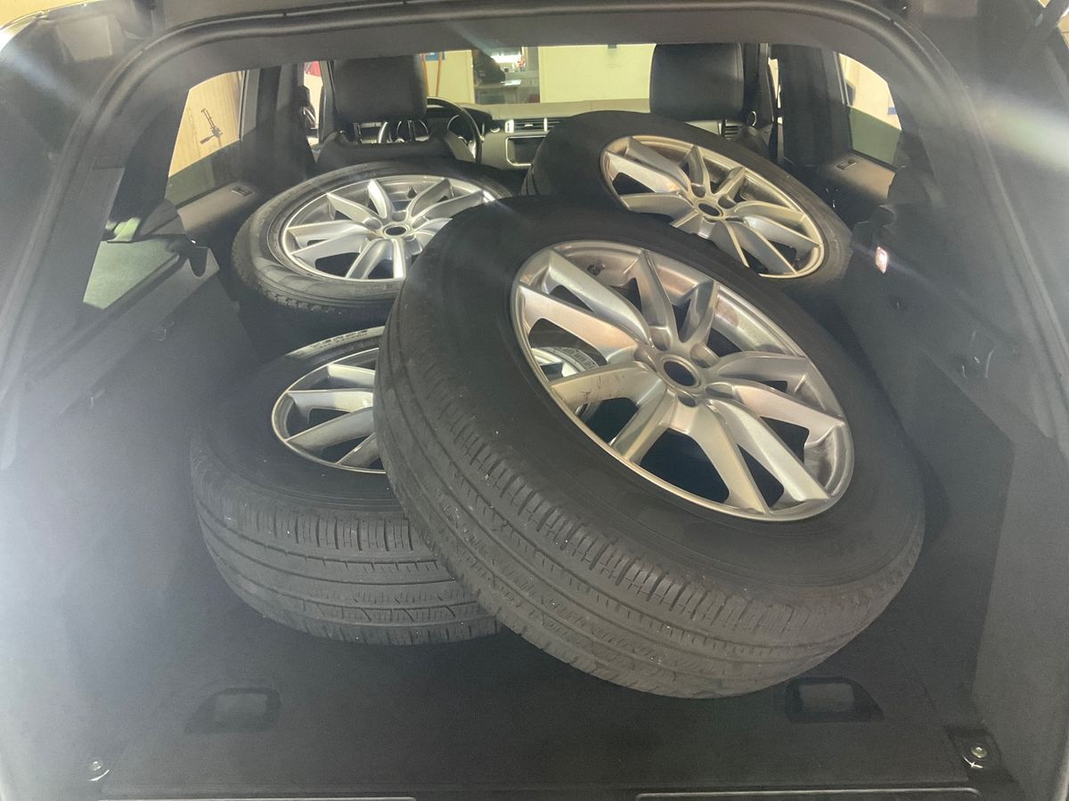 Land Rover 2017 — photo 16