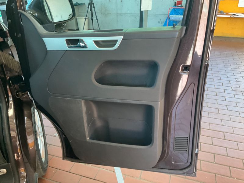 Volkswagen T5 Multivan 2.0 TDI Comfortline 4Motion 2014 – снимка 29