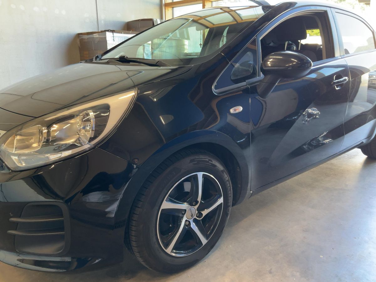 Kia Rio 1.2 Silber