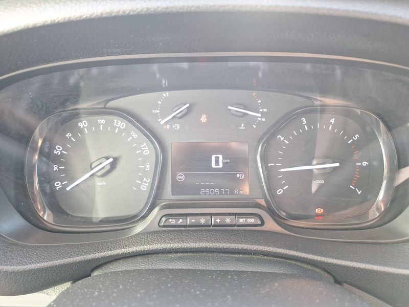 Peugeot Expert 2.0 Blue-HDi Cabine Approfondie Fixe Asphalt — zdjęcie 12