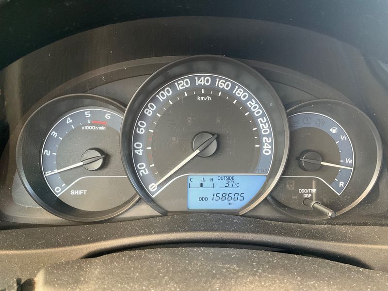 Toyota Auris 1.4 Turbodiesel Active — zdjęcie 13