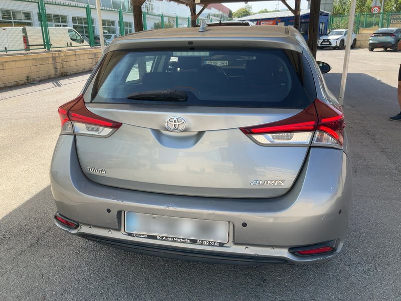 Toyota Auris 1.4 Turbodiesel Active — zdjęcie 5