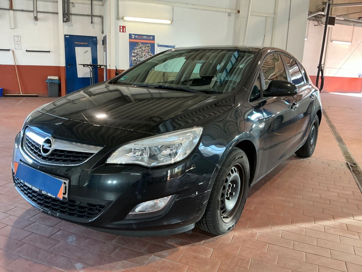 Opel Astra 2011