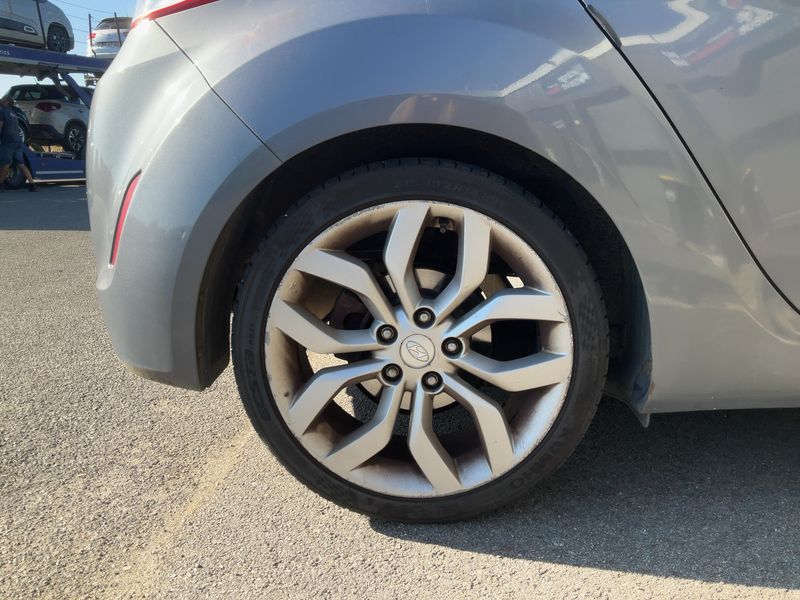 Hyundai Veloster 1.6 Turbo 2013 – снимка 9