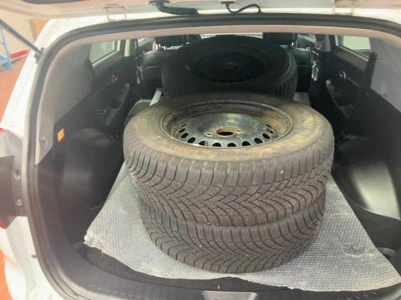 Kia Sportage 2.0 CRDi Spirit 4WD 2012 – снимка 16
