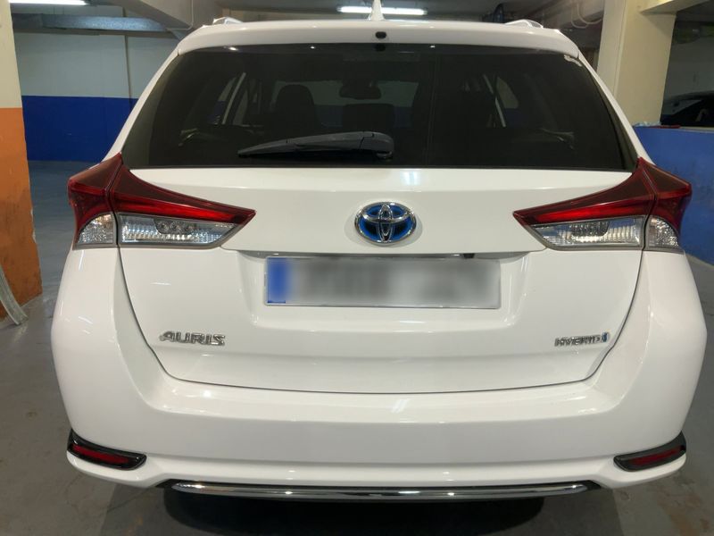 Toyota Auris Touring Sports 1.8 Hybrid Feel! — zdjęcie 5