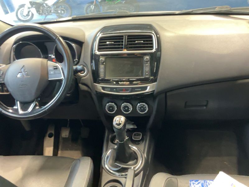 Mitsubishi ASX 1.6 Invite 2WD — zdjęcie 12