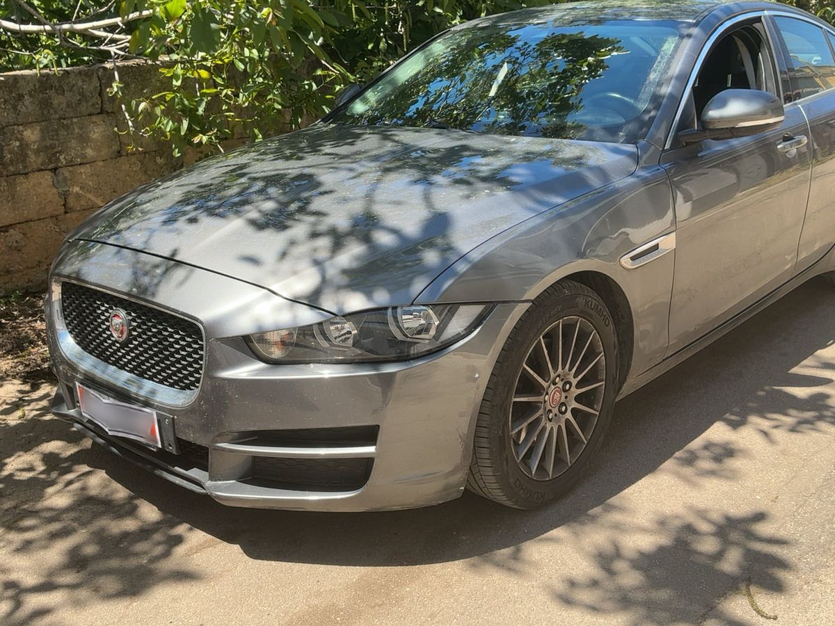 Jaguar XE 2015