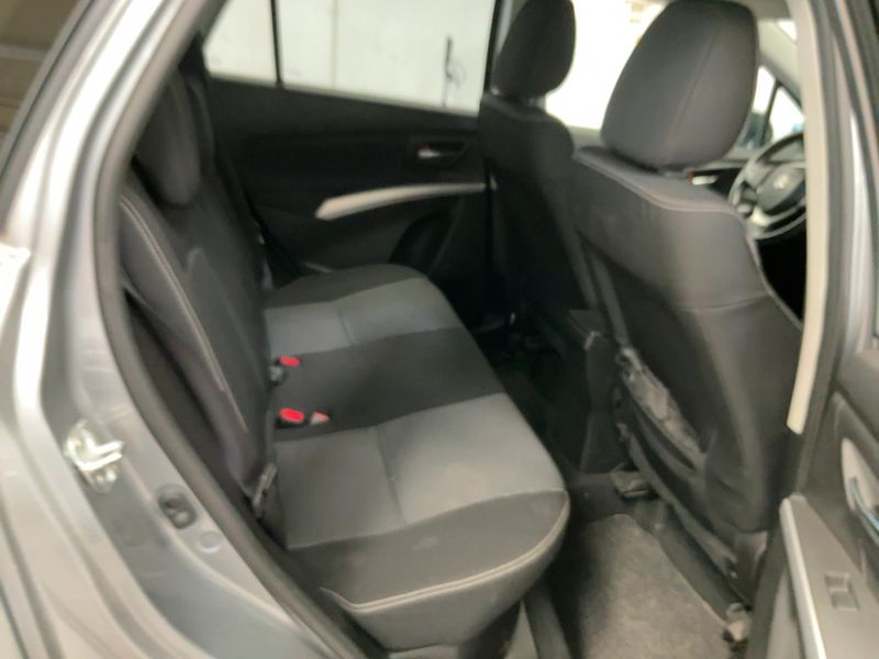 Suzuki SX4 S-Cross 1.6 DDiS Top 4WD — zdjęcie 14