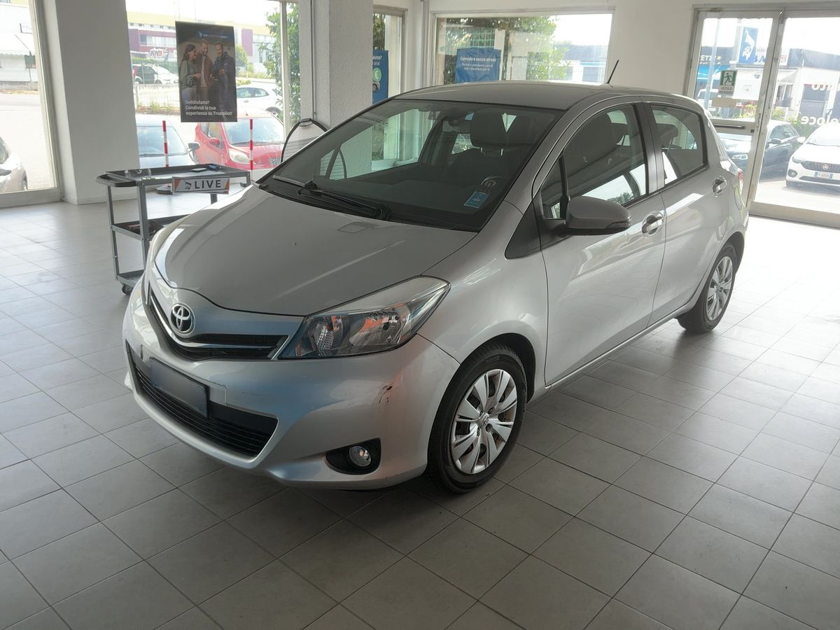 Toyota Yaris 2013