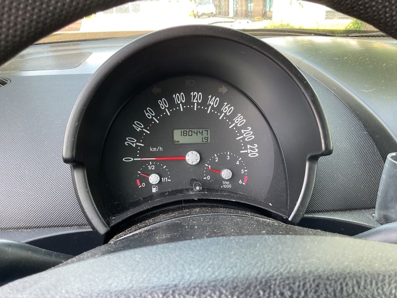 Volkswagen New Beetle 1.4 — zdjęcie 4