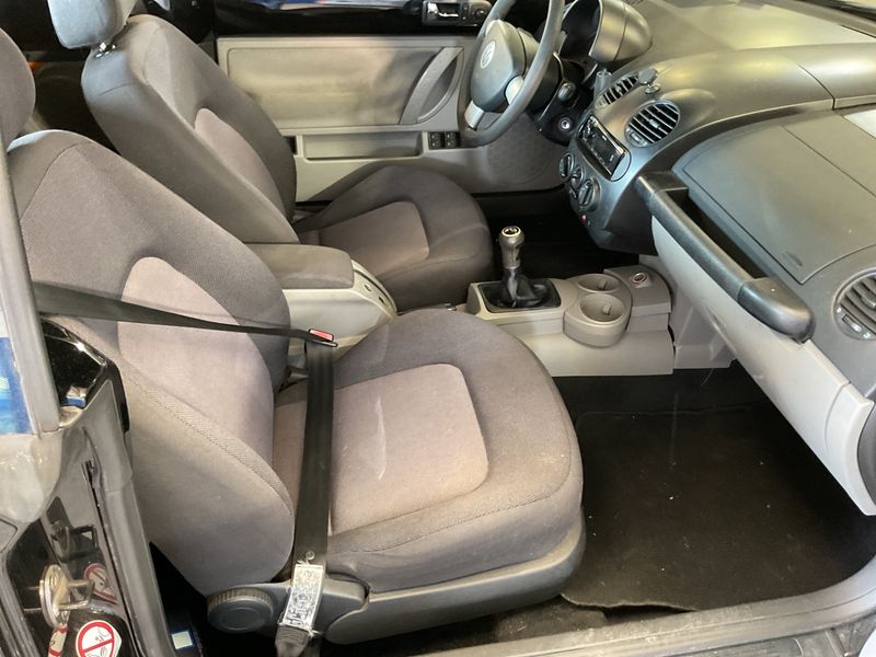 Volkswagen New Beetle 1.4 — zdjęcie 3