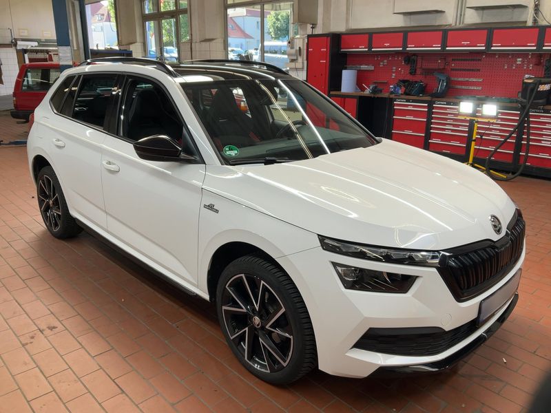 Skoda Kamiq 1.0 TSI Monte Carlo — zdjęcie 8